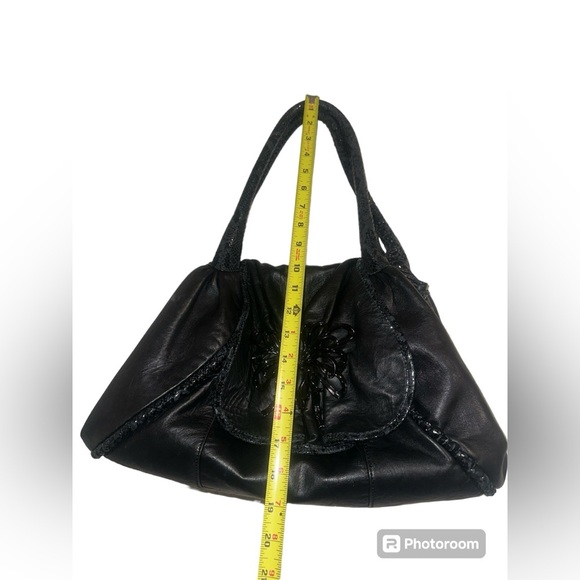 Betsey Johnson EUC LG Satchel Bell Of Bow Black Leather Snakeskin Detail - Picture 5 of 8